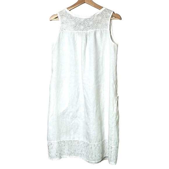 Elegant White Sleeveless Mini Dress - Picture 2 of 5